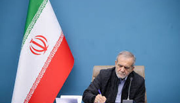 دفاع پزشکیان با اینترنت پرو از حق دسترسی به اینترنت مردمی که نت‌شان ۷۵ روز است قطع شده!