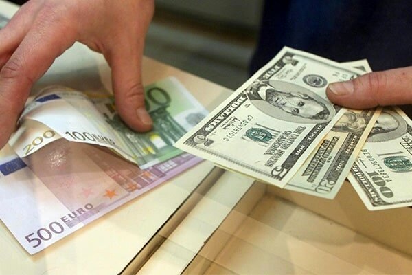 تک‌نرخی شدن ارز به تعادل بازار کمک کرد