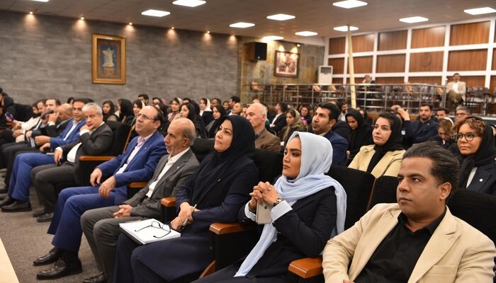 نقش روابط عمومی و اطلاع‌رسانی حرفه‌ای در تقویت سرمایه اجتماعی کانون وکلا

