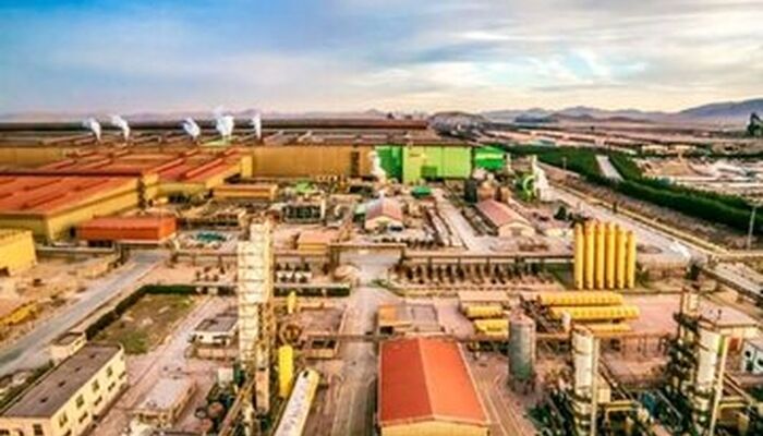 فولاد مبارکه را همانجا نسازید؛ آن را به جنوب منتقل کنید