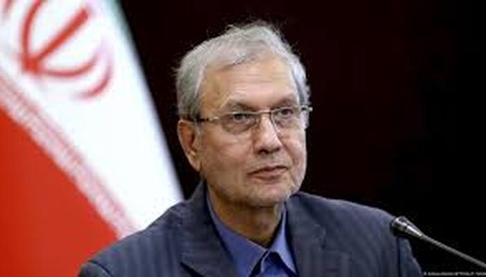مورد عجیب علی ربیعی: انتقاد از  اینترنت طبقاتی با سیمکارت سفید