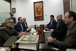 دیدار و گفتگوی امرای ارتش با مدیران کانون وکلای دادگستری مرکز