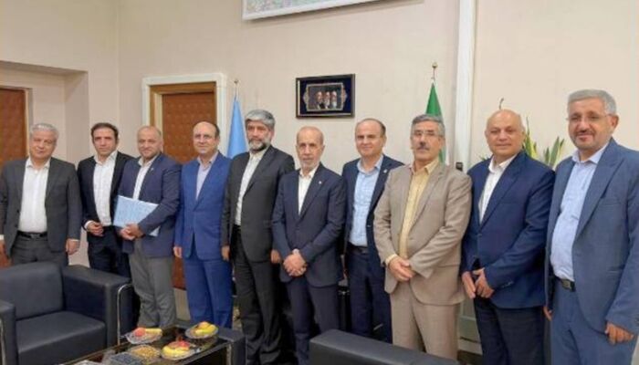 رئیس کانون وکلای مرکز در دیدار با رئیس کل جدید دادگستری استان تهران: با حفظ استقلال حرفه‌ای آماده توسعه تعاملات با دادگستری هستیم