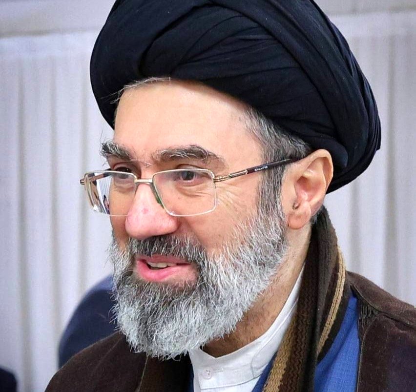 پیام رهبر معظم انقلاب اسلامی به مناسبت گرامیداشت روز جمهوری اسلامی ایران و روز طبیعت