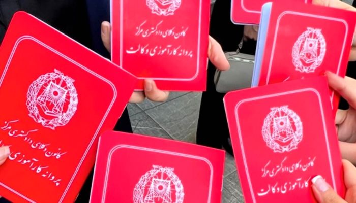 جزییات شرایط سنی حضور در آزمون وکالت