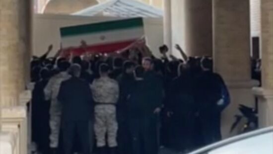 ببینید | پیکر شهید انقلاب به مصلی تهران وارد شد