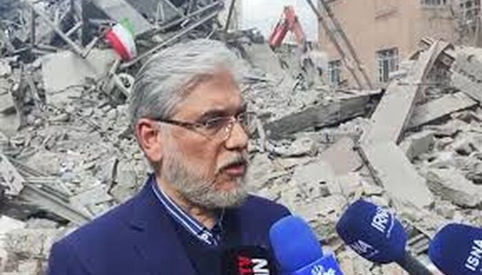 وزیر علوم: بیش از ۳۰ دانشگاه مورد حمله قرار گرفت