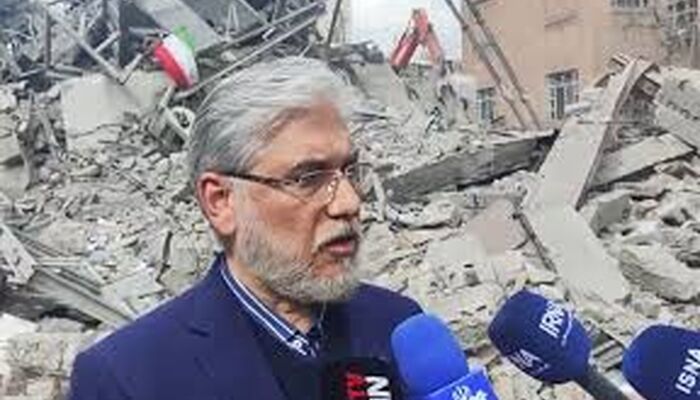 وزیر علوم: بیش از ۳۰ دانشگاه مورد حمله قرار گرفت
