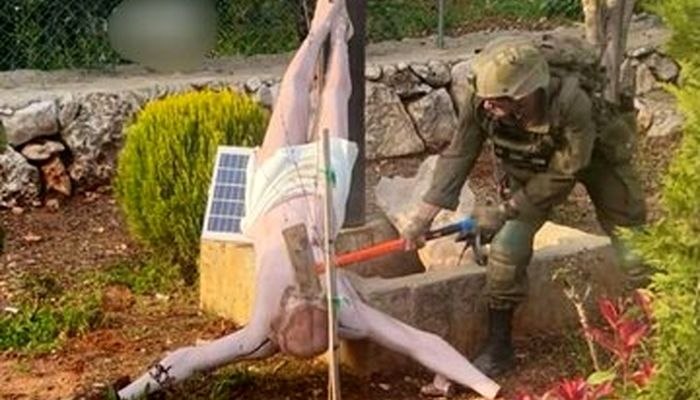 درآمیختن سیاست و دین؛ معرفت‌شناسی عکس سرباز صهیونیست حین زدودن نشانه‌های شرک از سرزمین مقدس
