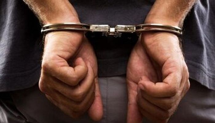 خطر بازداشت در صورت فیلمبرداری از محل اصابت موشک‌ها/ 3نفر گرفتار شدند