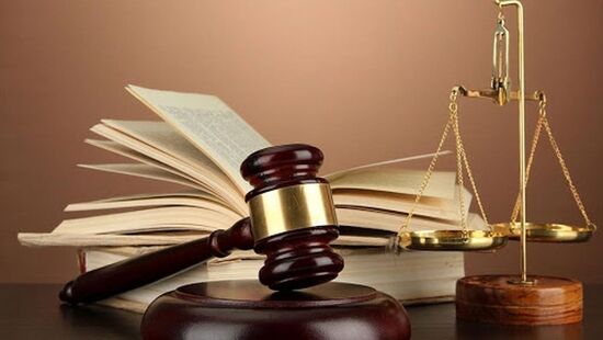تفاوت برخورد با احکام قوه قضاییه در قبال فعالان سیاسی؛ از پرخاشگری اصولگرایان تندرو تا انفعال اصلاح‌طلبان