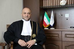 نقش وکلای دادگستری اقتضا دارد مدام با مردم صحبت کنند و آموزش دهند