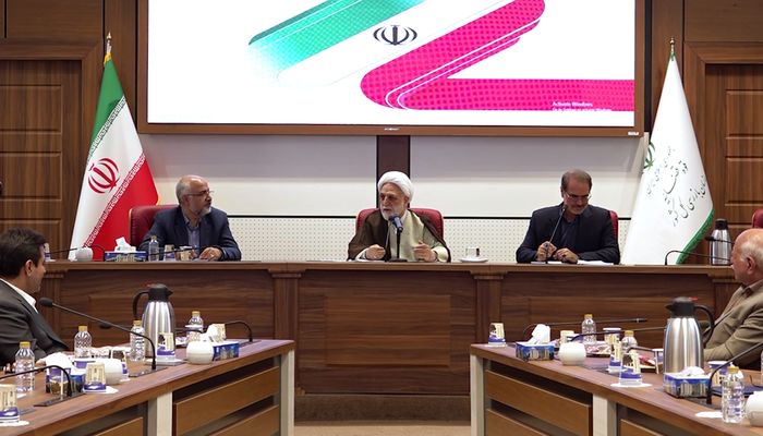 رئیس قوه قضاییه: نباید تحت عنوان نظارت هزاران محدودیت ایجاد کنیم
