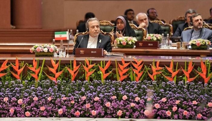 عراقچی: امارات در تجاوز به ایران دخیل بود؛ ما به امارات حمله نکردیم
