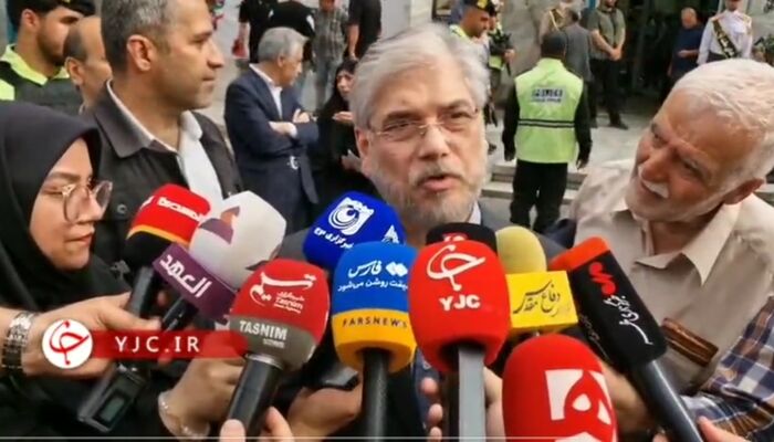 ببینید | توضیح وزیر علوم درباره "دانشجویانی که پرچم منحوس پهلوی را در دانشگاه‌ها برافراشتند"