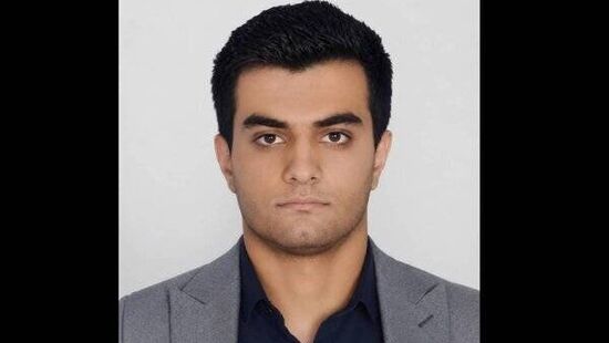 یک وکیل در برابر دستگاه تعقیب؛ محدودیت تبصره ۱ ماده ۱۹۰ آیین دادرسی کیفری و نقض تساوی سلاح‌ها