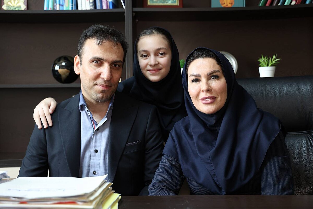  زندگی در دفترخانه | خانم سردفتر: دخترم را در دفترخانه بزرگ کردم!
