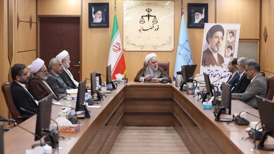 دادستان کل کشور: برای مقابله با فشارهای دشمن، باید رویکرد «اقتصاد جنگی» اتخاذ شود