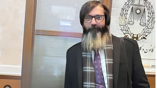 وکیل امیرسالار داودی، در اصفهان متهم به جرم تحریک مردم به‌کشتار یکدیگر شد