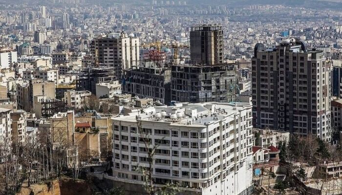 اولتیماتوم سازمان مالیاتی به بانک‌ها: امسال املاک را نفروشید، سال بعد مالیاتش را می‌دهید