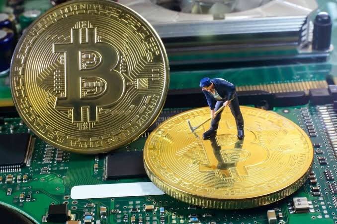پیش‌نویس ضوابط تولید ماینر؛ فروش دستگاه فقط به استخراج‌کنندگان مجاز