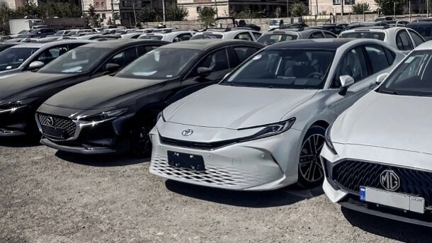 قیمت‌ خودروهای وارداتی‌ چقدر کاهش یافت؟