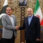 آیا بازگشت فرمانده ارتش پاکستان به ایران می‌تواند بن‌بست جنگی را بشکند؟