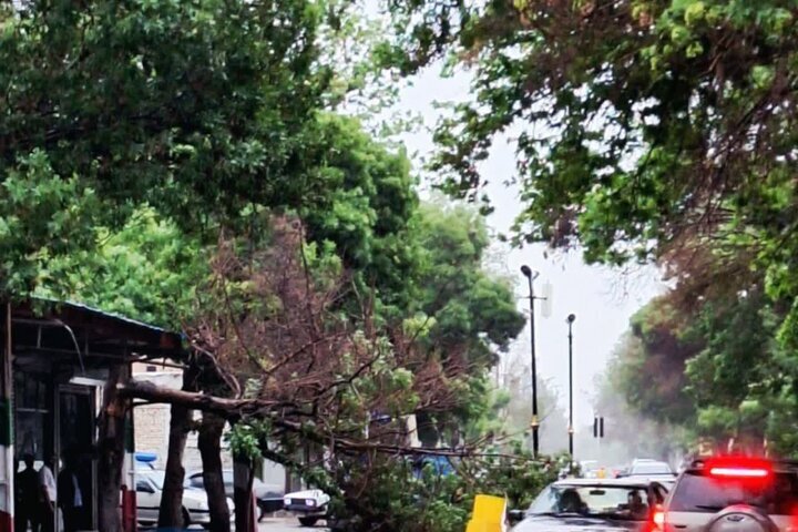 ثبت شدیدترین طوفان ۵۸ سال اخیر در کاشان