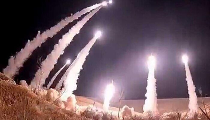 موج بیستم وعده صادق 4 با یاد شهدای ناوشکن دنا آغاز شد