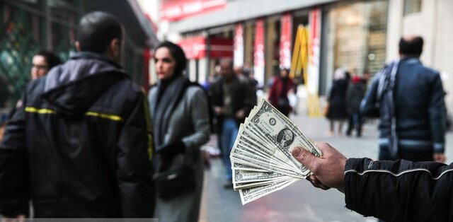قیمت‌های نجومی ارز در بازار آزاد/ دلار 181 هزار تومان را رد کرد