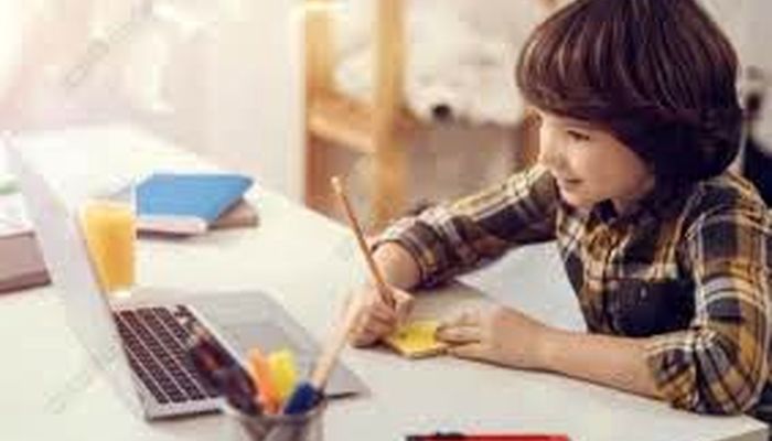 تأثیر تعطیلی و مجازی شدن مدارس بر اجتماعی شدن کودکان