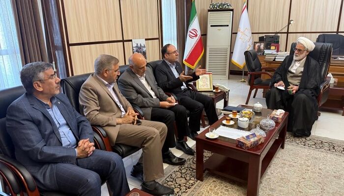 رئیس دیوان عالی کشور: از حضور وکلا در جلسات وحدت رویه هیات عمومی و استفاده از نظرات کارشناسی آنها استقبال می کنیم 