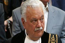 جندقی کرمانی پور: وکلای دادگستری باید از استقلال کانون وکلا چون مردمک چشم محافظت کنند