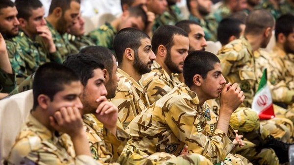 حذف وثیقۀ خروج از کشور برای مشمولان غیرغایب