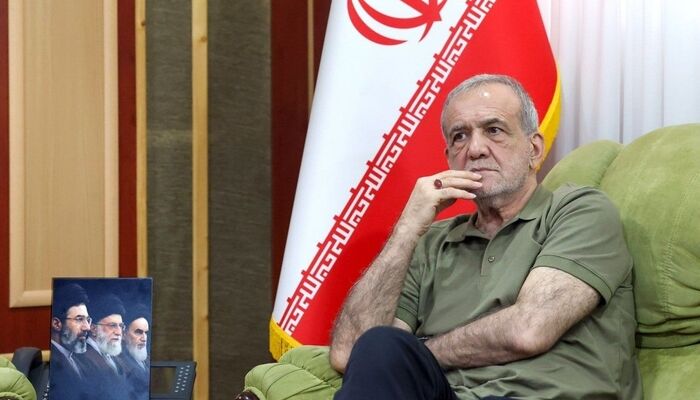 آستین پیراهن رئیس جمهور و دکمه تقوای گزینش
