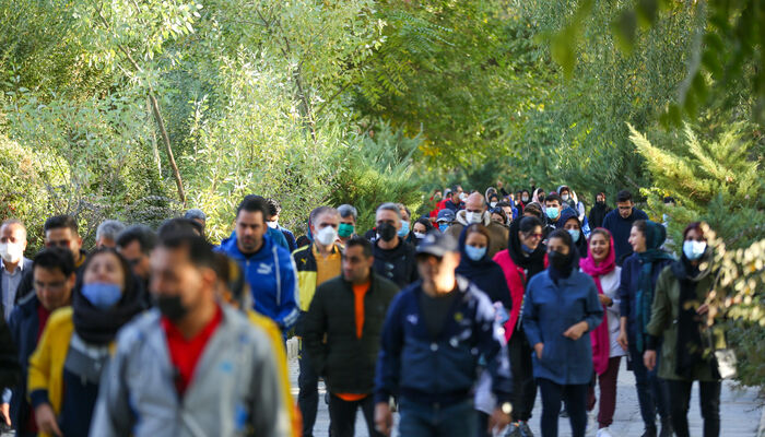برگزاری پیاده‌روی خانوادگی کانون وکلای مرکز در بوستان پردیسان