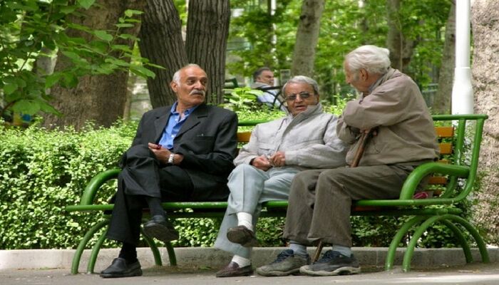 حقوق فروردین‌ماه بازنشستگان کشوری و گروه فولاد بر اساس احکام جدید واریز شد