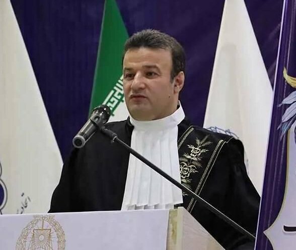 رئیس کانون وکلای گیلان: امنیت شغلی وکالت، تضمین‌شده نیست؛ همکاران باسابقه نگرانی معیشتی دارند