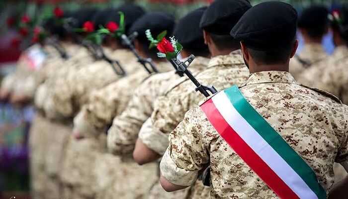 شهادت 8 ارتشی در حملات امروز آمریکا/ اسامی شهدای وطن