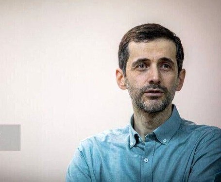 جواب پسر پزشکیان به انتقادات: عذرخواهی از همسایگان اشکال دیپلماتیک دارد