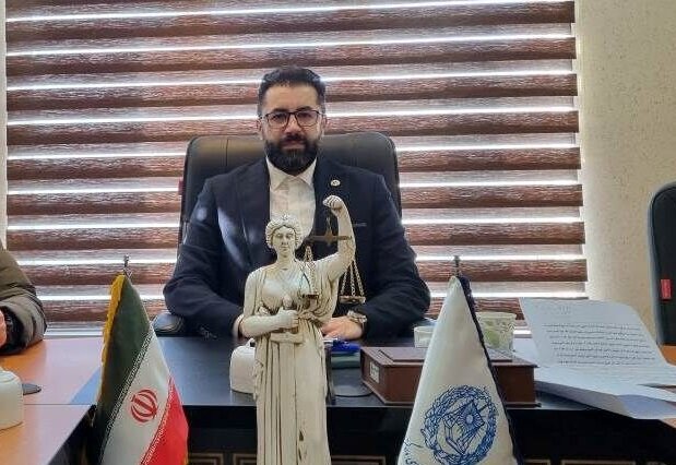 رئیس کانون وکلای اردبیل: نزد وکلا، حق دفاع شهروندان به وضعیت اقتصادی آنها وابسته نیست