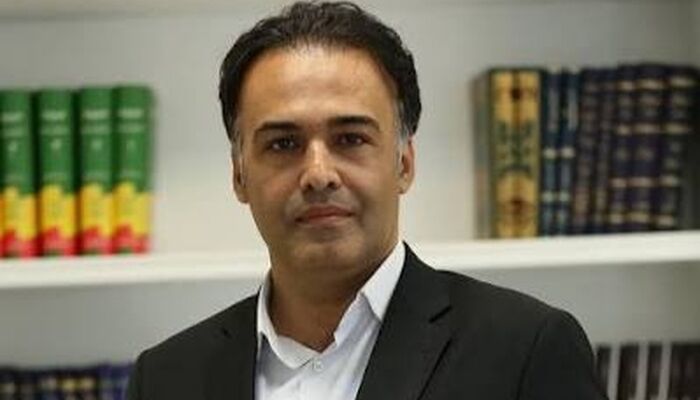 تذکر بازرس کانون مرکز به وکلای متکی به هوش مصنوعی/ قاسمی عهد: موکل به شما وکالت می‌دهد نه هوش مصنوعی