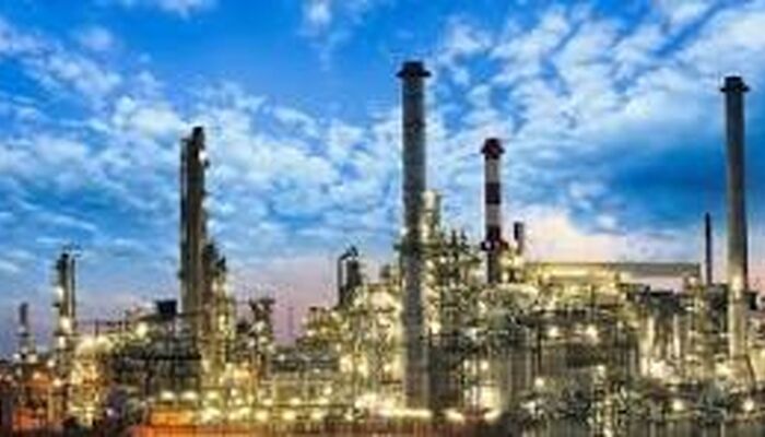  ظرفیت پالایش ۲ میلیون بشکه نفت در خلیج فارس از مدار خارج شد