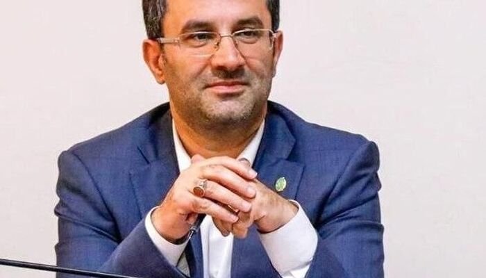 وکیل؛ مدافع حق یا مدافع دعوا؟