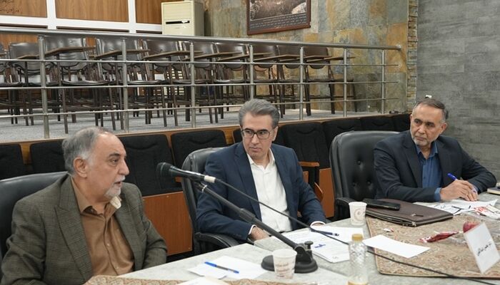 دکتر بیگ‌زاده: تنگه هرمز نظام حقوقی خاص ندارد