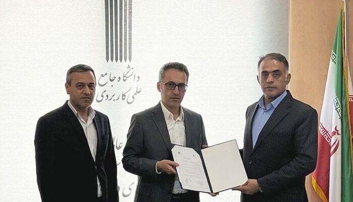  انعقاد تفاهم‌نامه همکاری میان کانون وکلای ایلام و دانشگاه علمی‌کاربردی کانون وکلای مرکز