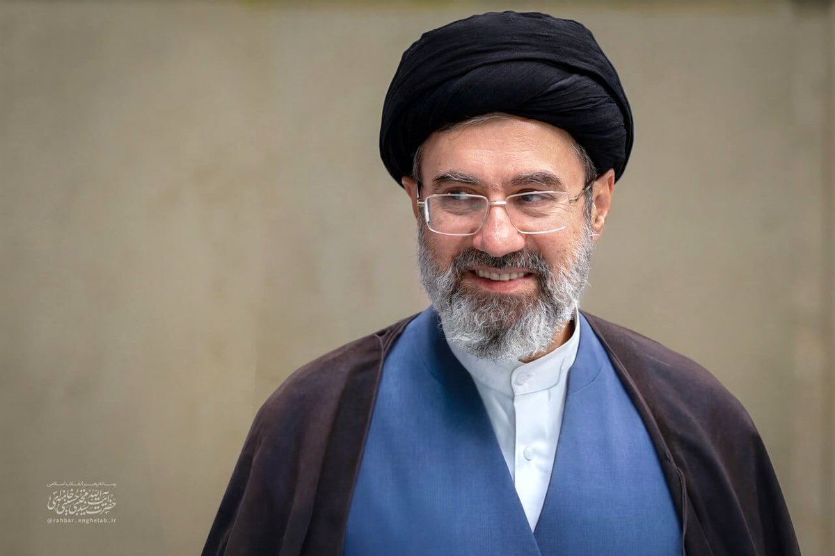 پیام نوروزی رهبر انقلاب به مناسبت آغاز سال ۱۴۰۵؛ سال «اقتصاد مقاومتی در سایه وحدت ملّی و امنیّت ملّی»