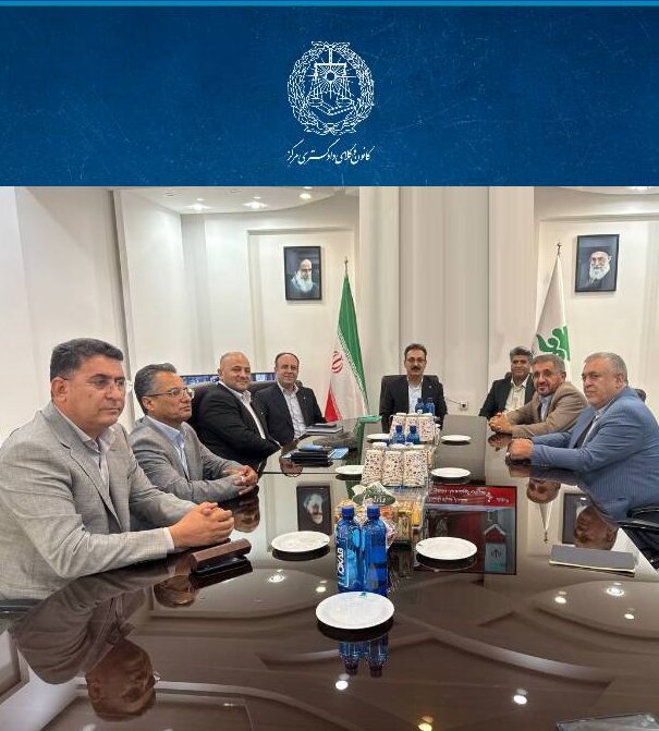 رایزنی با شهردار زاهدان برای ایجاد دفتر نمایندگی کانون وکلای مرکز در استان